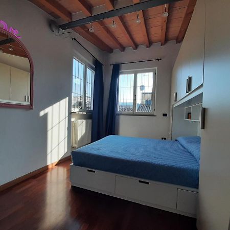 Appartamento Sui Tetti Di Parma Exterior foto